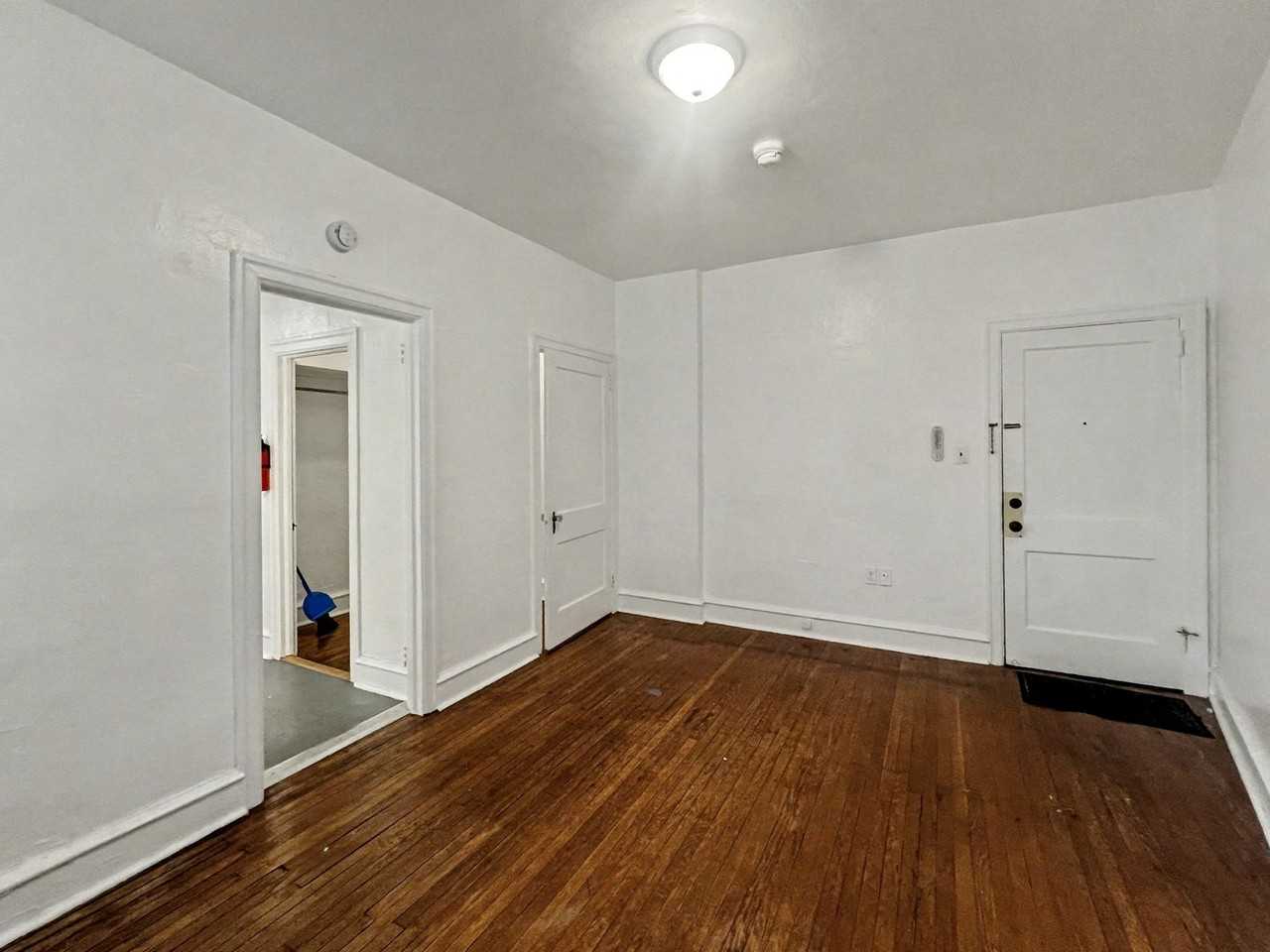 26 Park Ave. - Photo 3 of 36