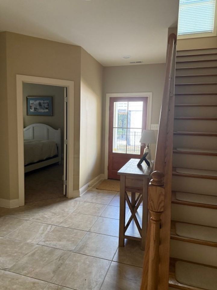 214 Crane Dr - Photo 4 of 26