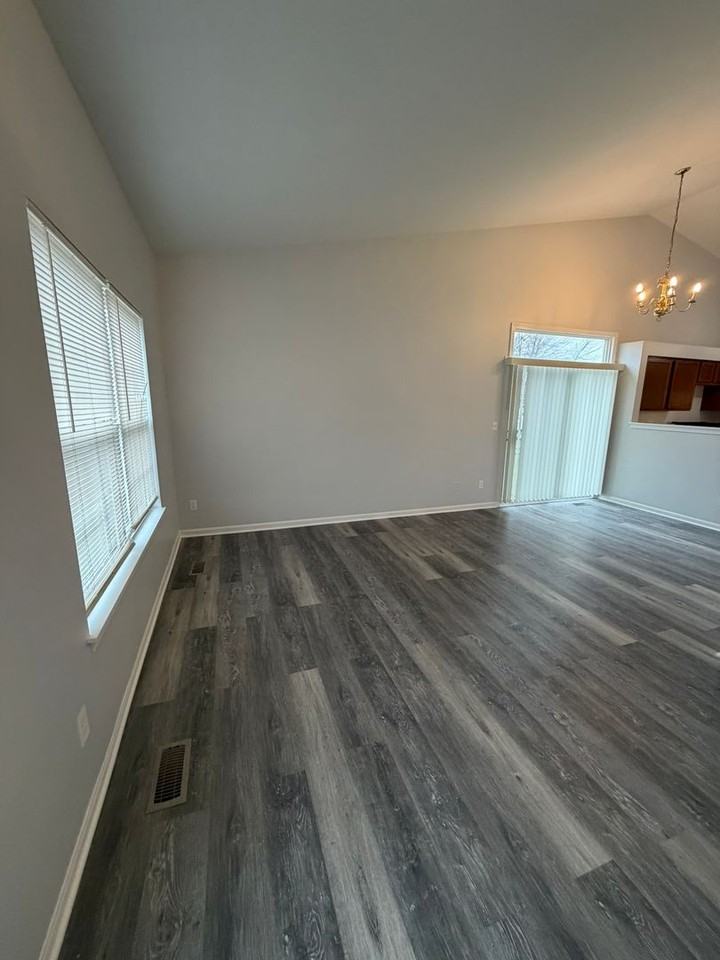 14121 Faulkner Court - Photo 3 of 22