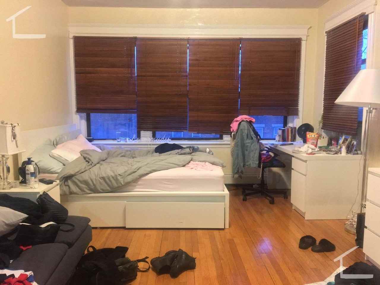 215 Saint Paul St - Photo 3 of 17