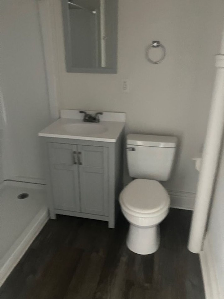803 E Washington St - Photo 3 of 5