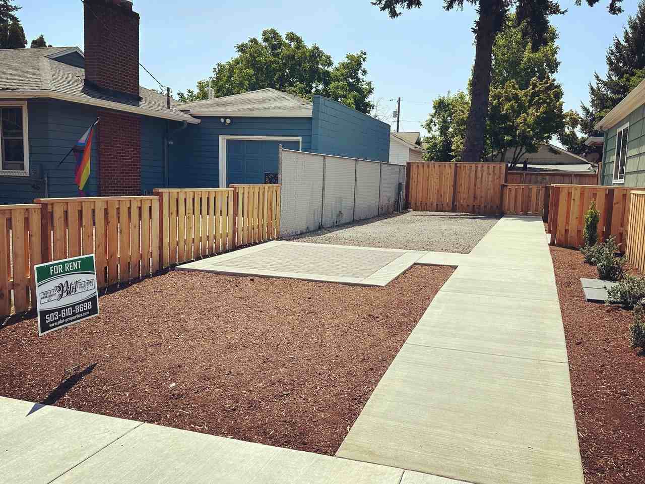 5618 Se Rhone St #C - Photo 4 of 6