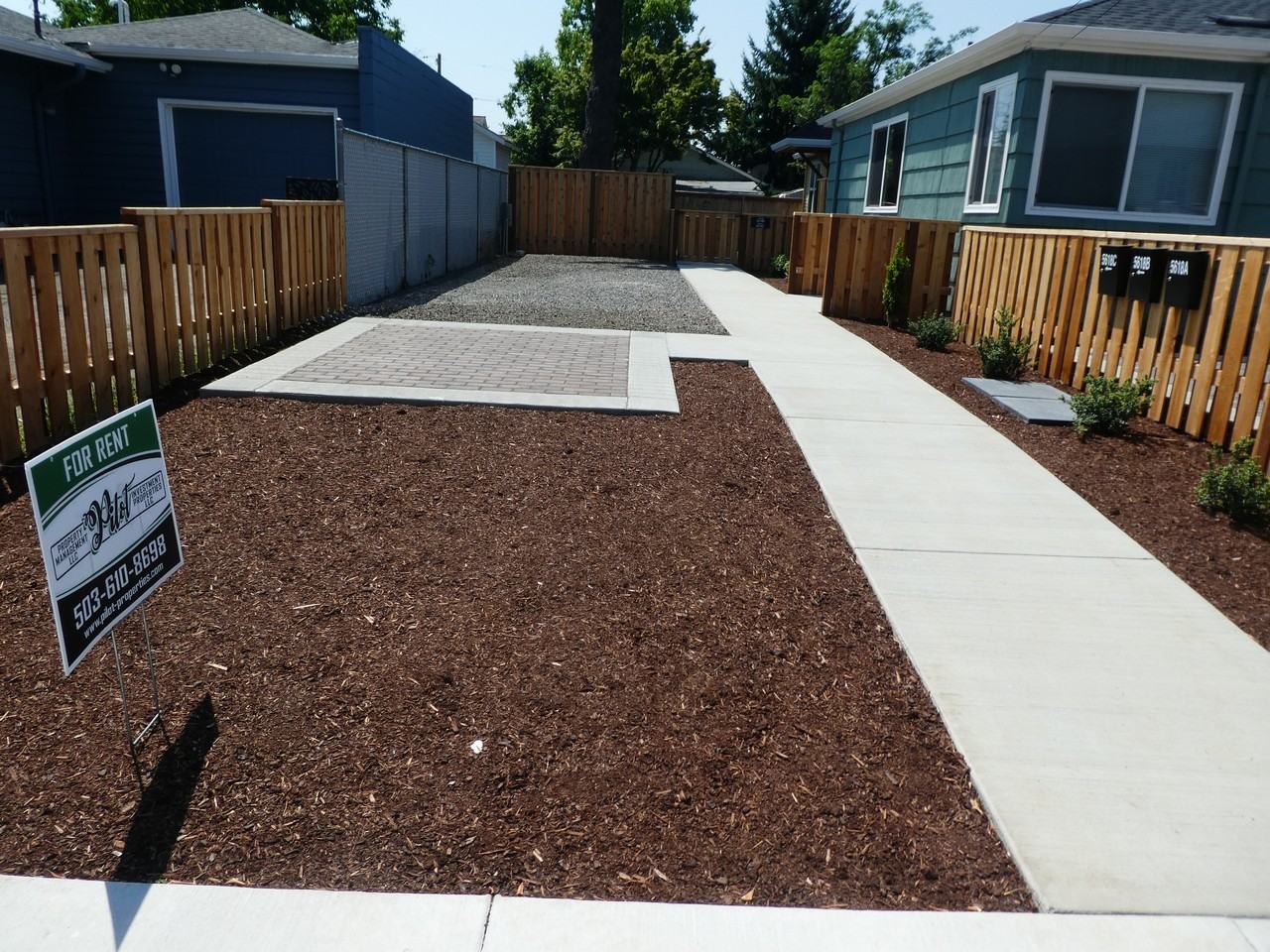 5618 Se Rhone St #C - Photo 3 of 6