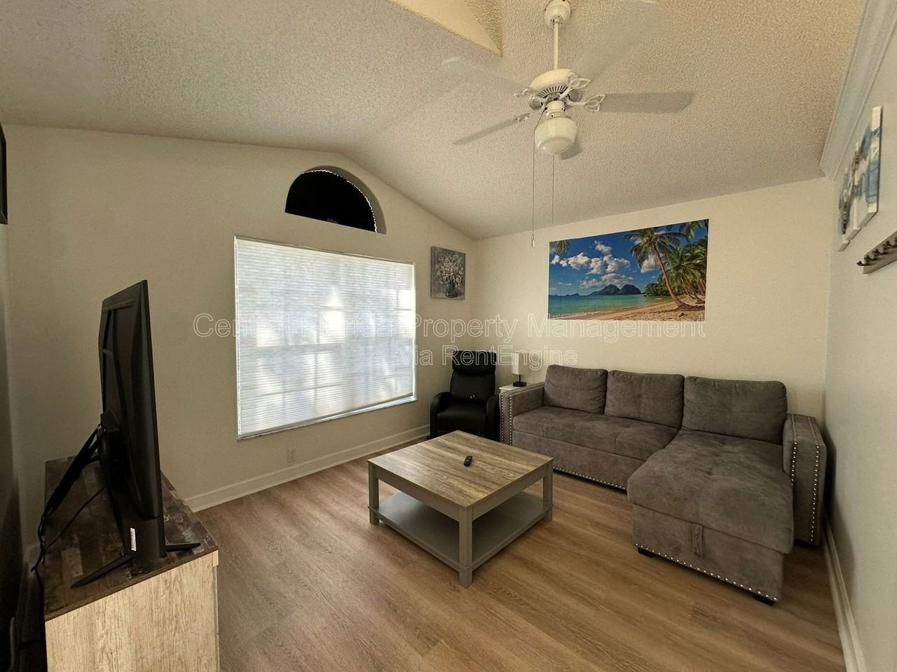 1009 Lake Davenport Blvd - Photo 5 of 30