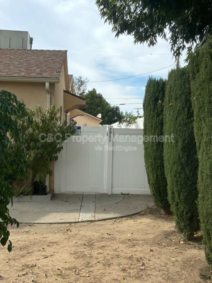 7053 Lindley Avenue - Photo 5 of 15