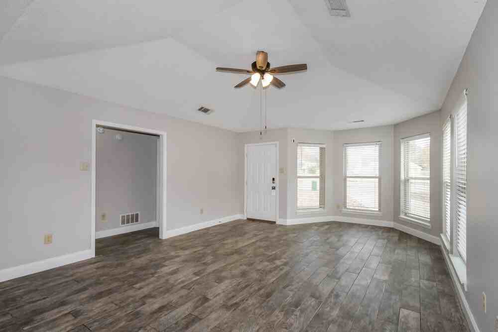 9923 Adina Cove - Photo 6 of 16