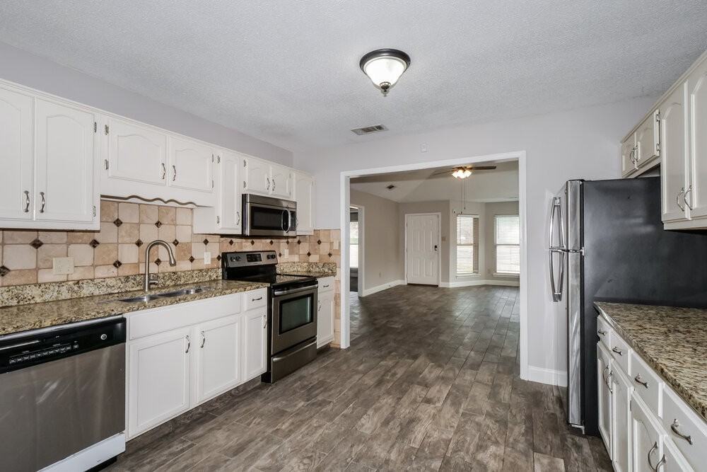 9923 Adina Cove - Photo 7 of 16