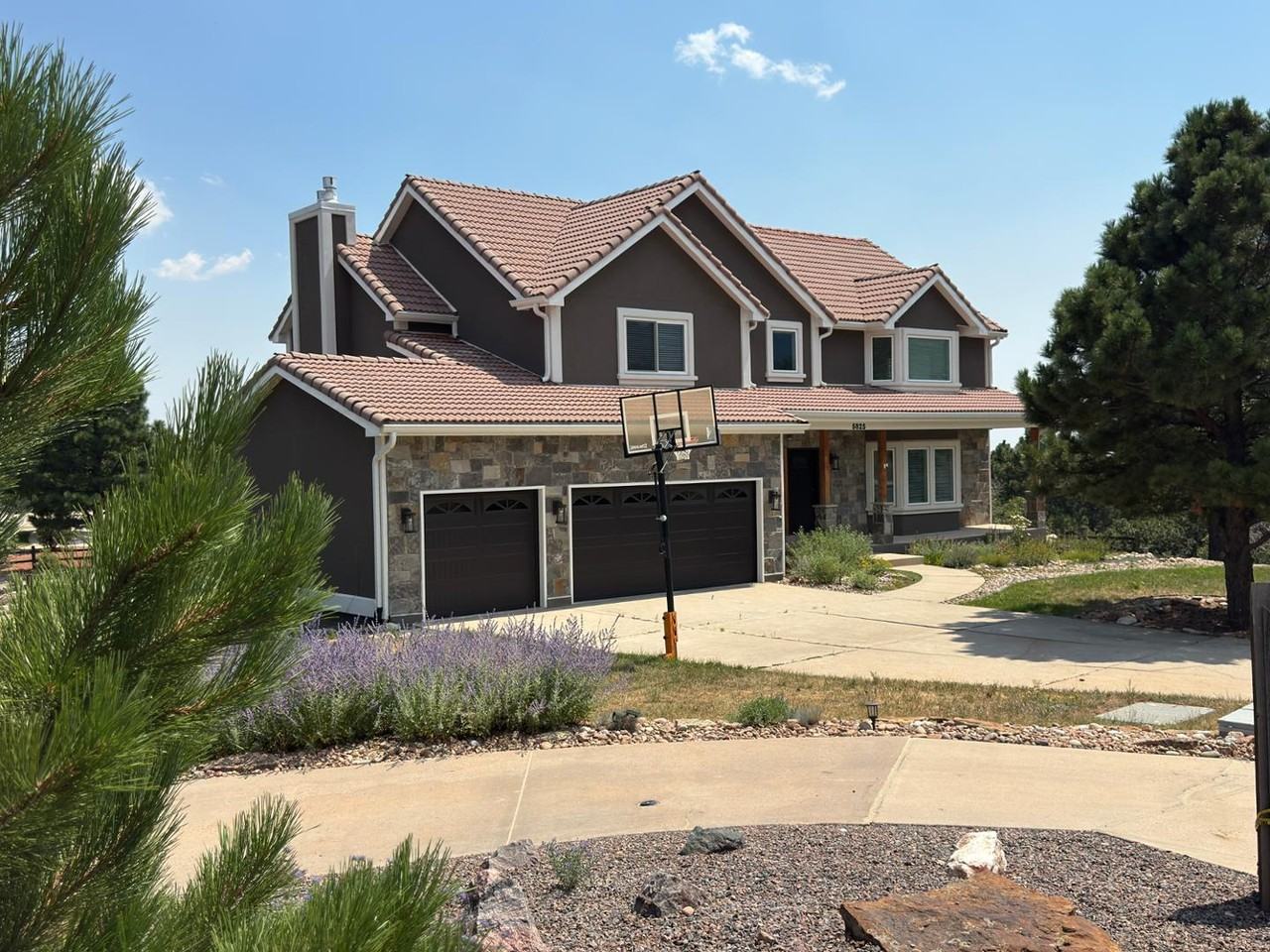 5825 Wilson Rd - Photo 3 of 45