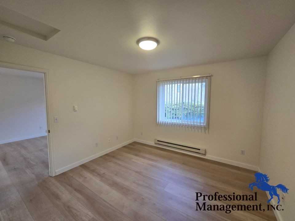 3825 Avenue B #17 - Photo 6 of 9