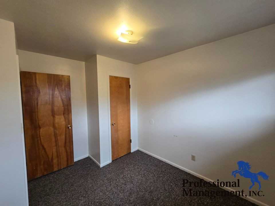 43 Adams St - Photo 6 of 8