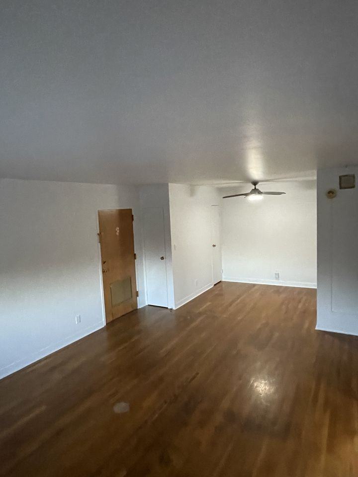 421 5th St W - Photo 4 of 6