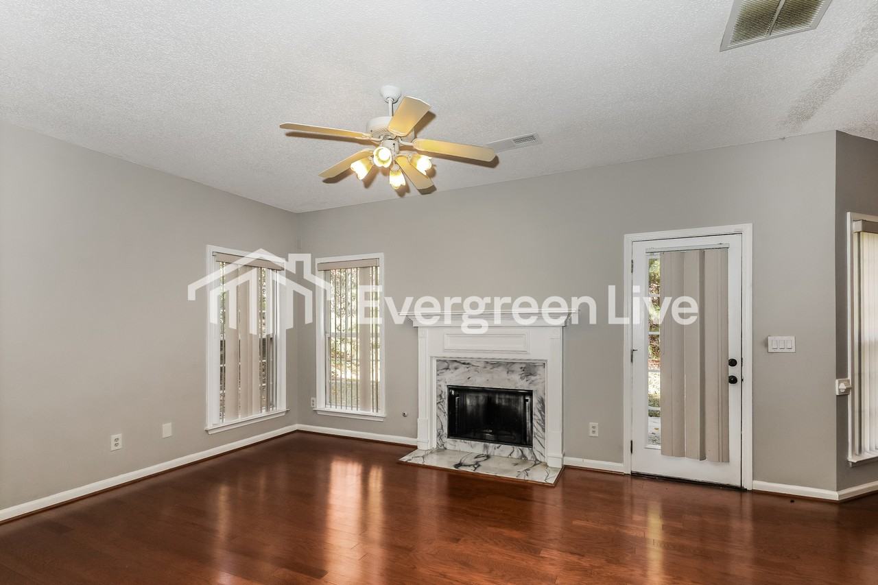 185 Argonne Dr - Photo 4 of 16