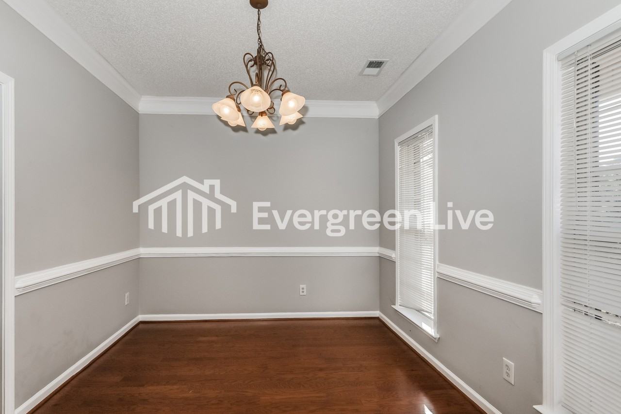 185 Argonne Dr - Photo 6 of 16