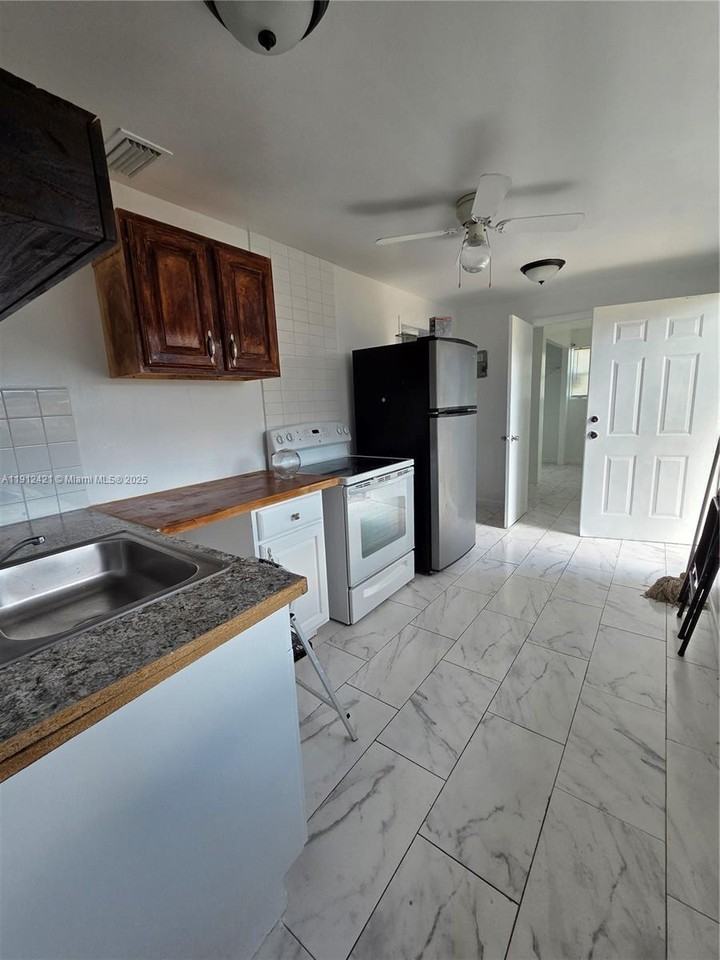 2124 South Beach Road #B - Photo 4 of 12