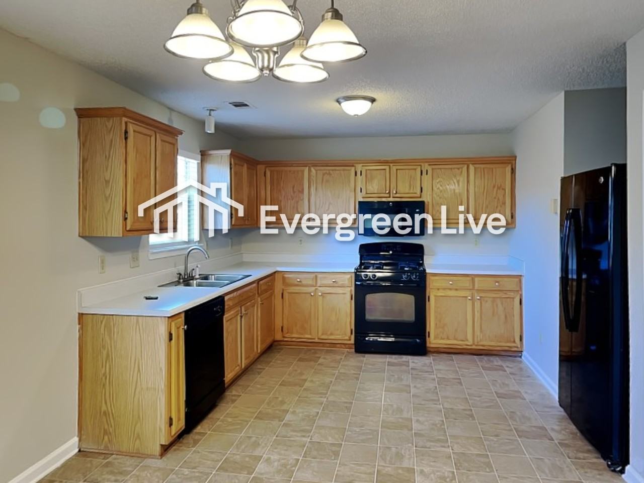 183 Regency Park Dr - Photo 5 of 16