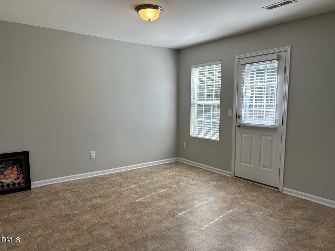 1524 Ricochet Dr - Photo 3 of 17