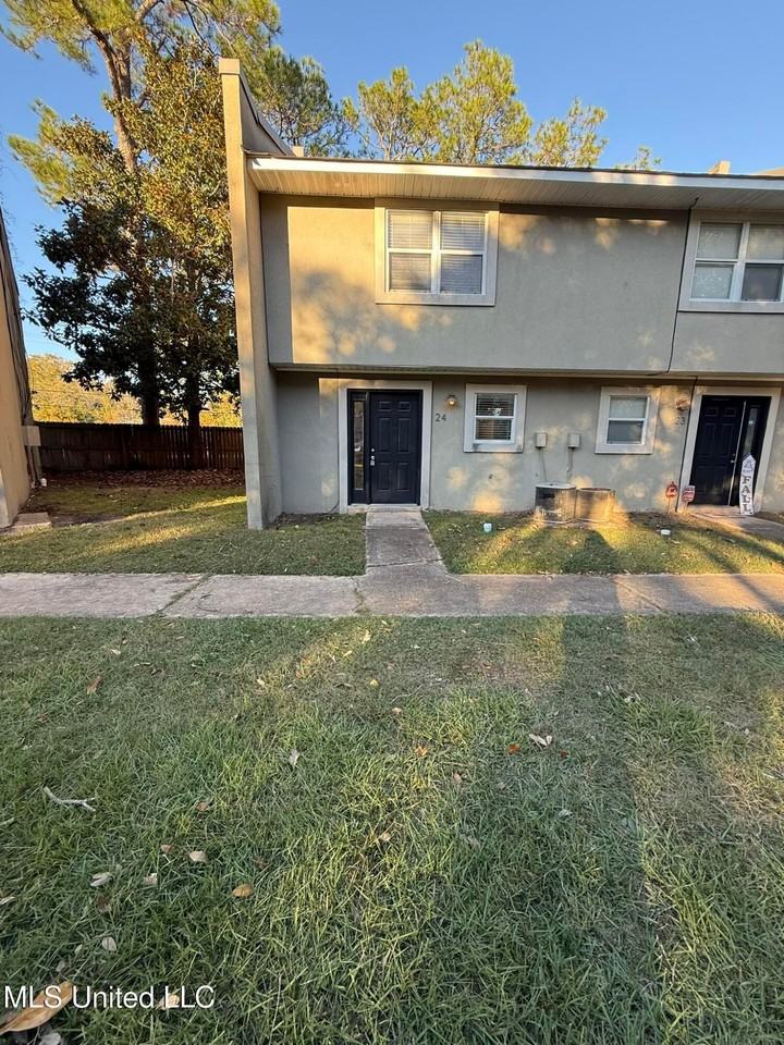 1625 Martin Bluff Road - Photo 3 of 23