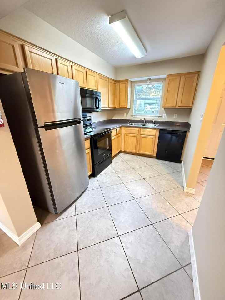 1625 Martin Bluff Road - Photo 5 of 23