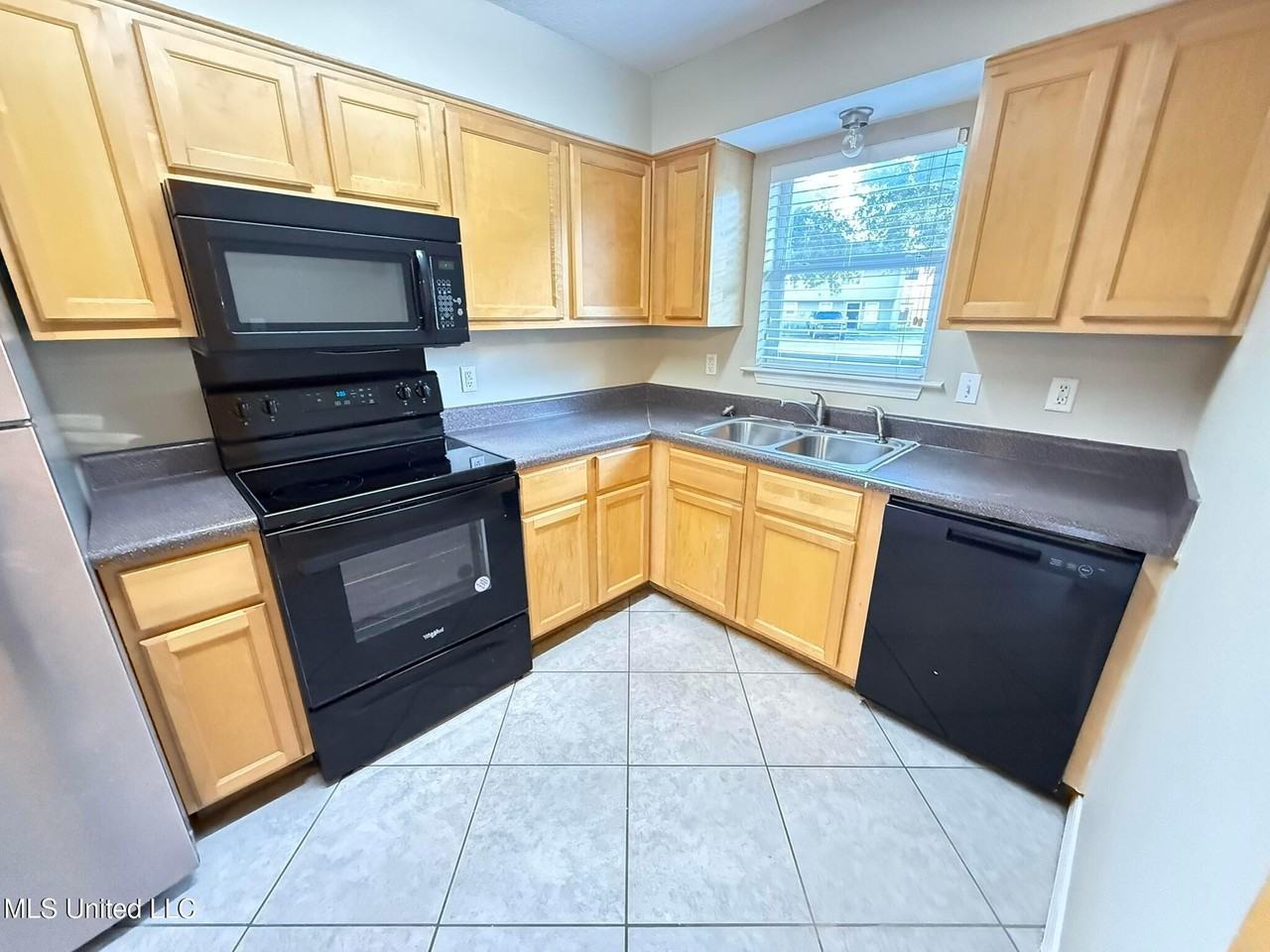 1625 Martin Bluff Road - Photo 6 of 23