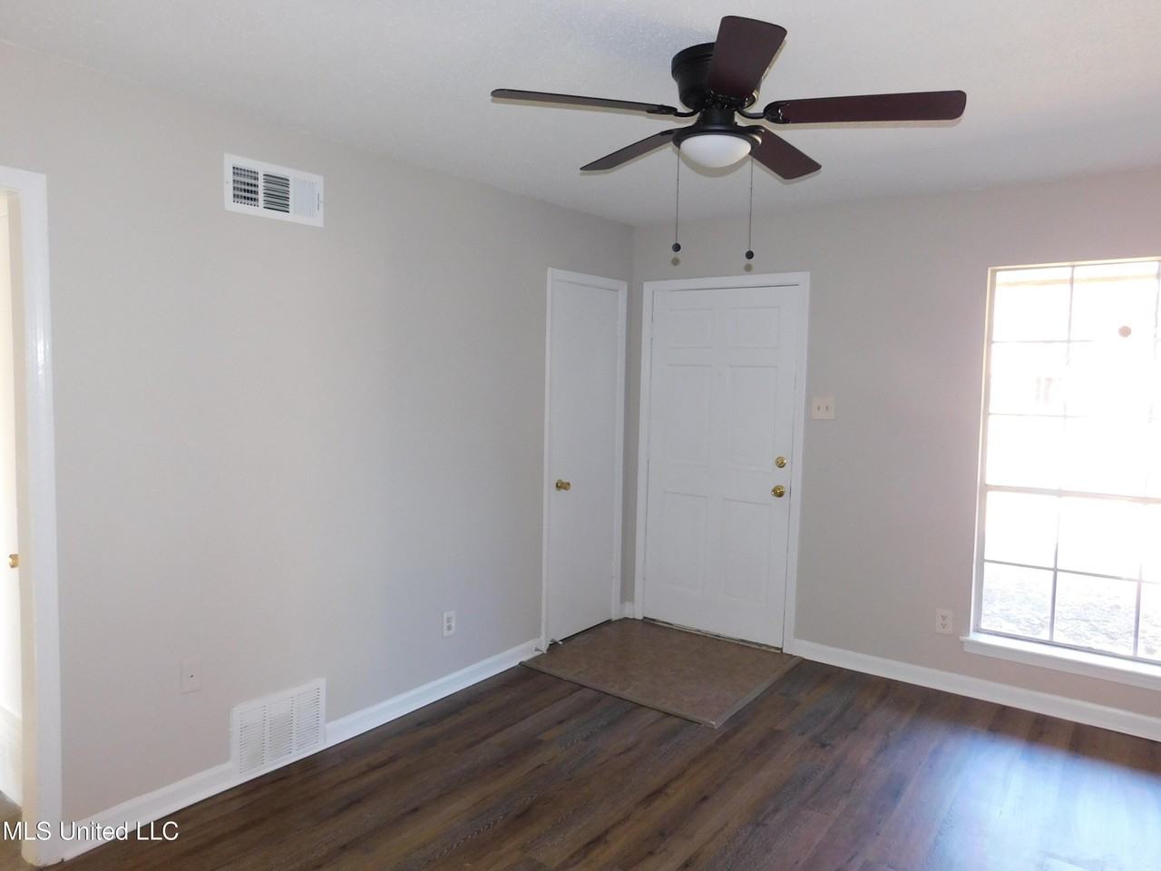 2775 Normandy Cv - Photo 5 of 30