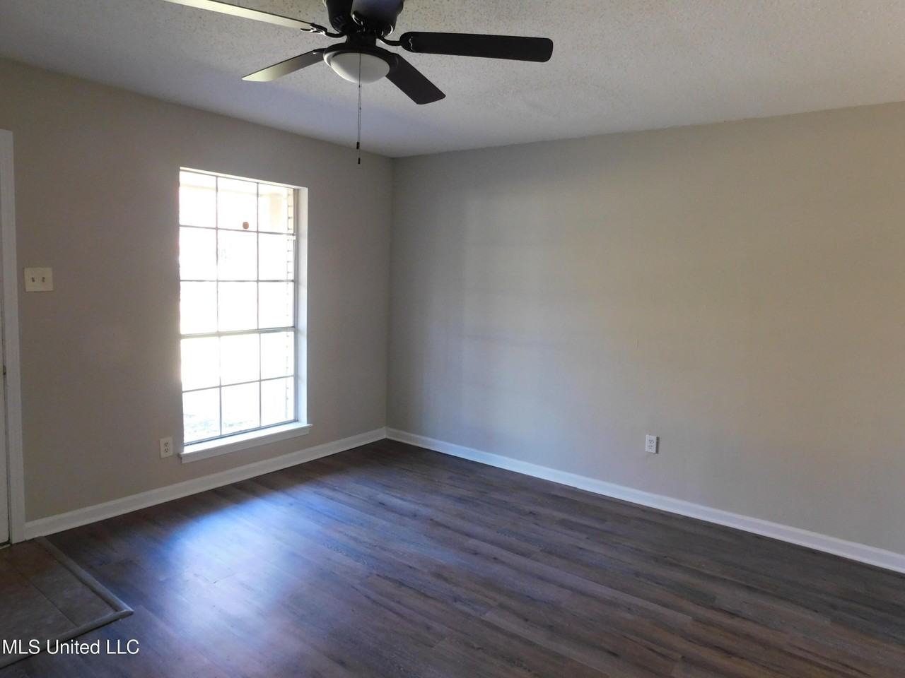 2775 Normandy Cv - Photo 6 of 30