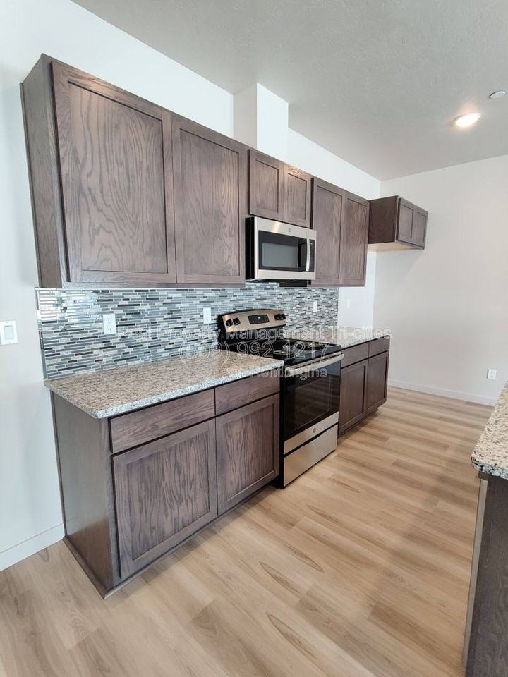 3918 W 5th Pl - Photo 2 of 10