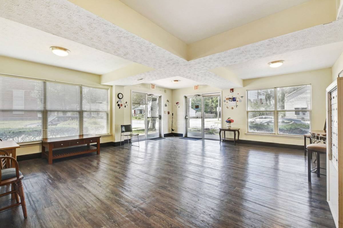 2132 Rowan Street #105 - Photo 4 of 7