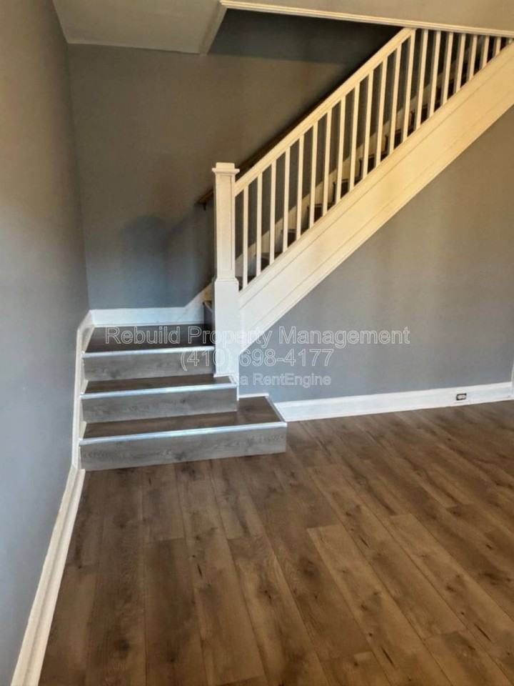 3136 Chesterfield Avenue - Photo 5 of 10