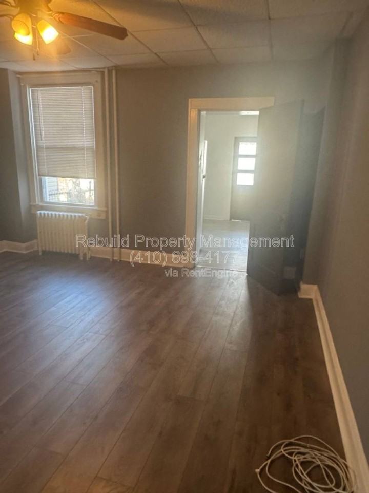 3136 Chesterfield Avenue - Photo 6 of 10