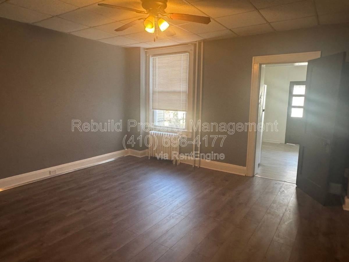 3136 Chesterfield Avenue - Photo 7 of 10