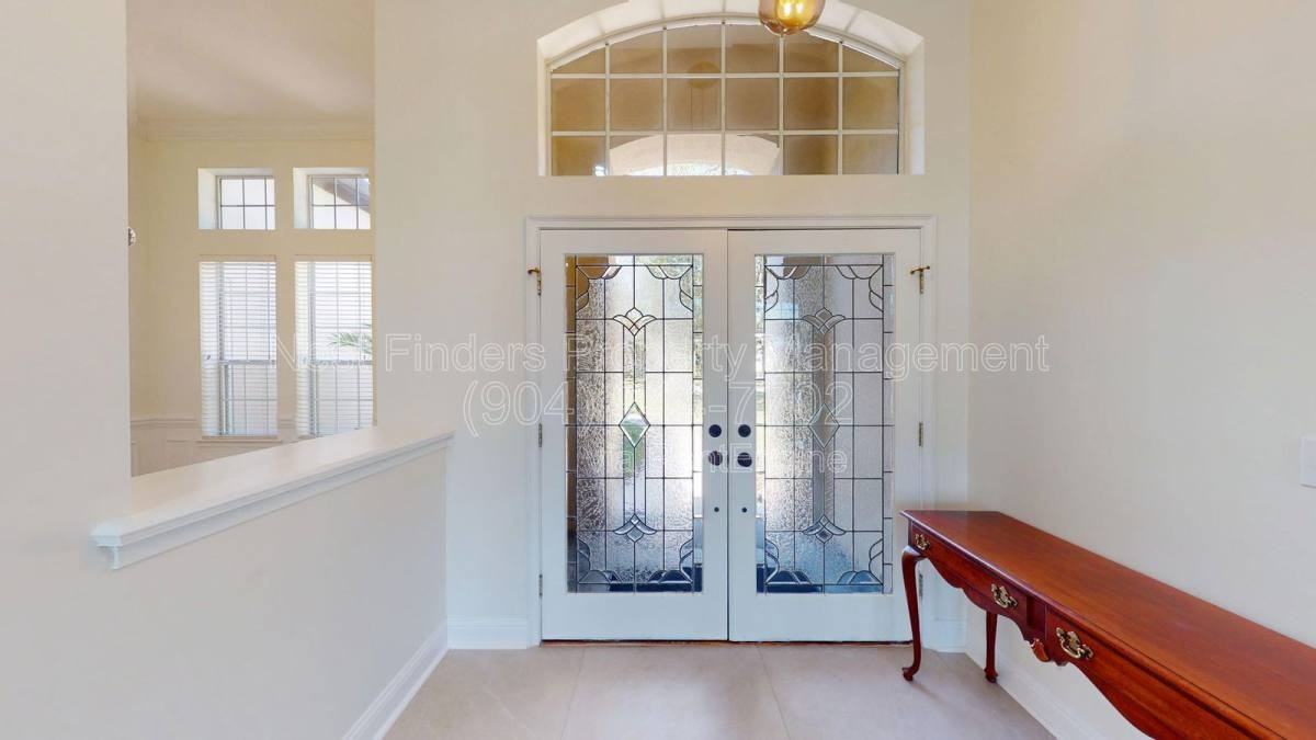 10061 Vineyard Lake Road East - Photo 4 of 10