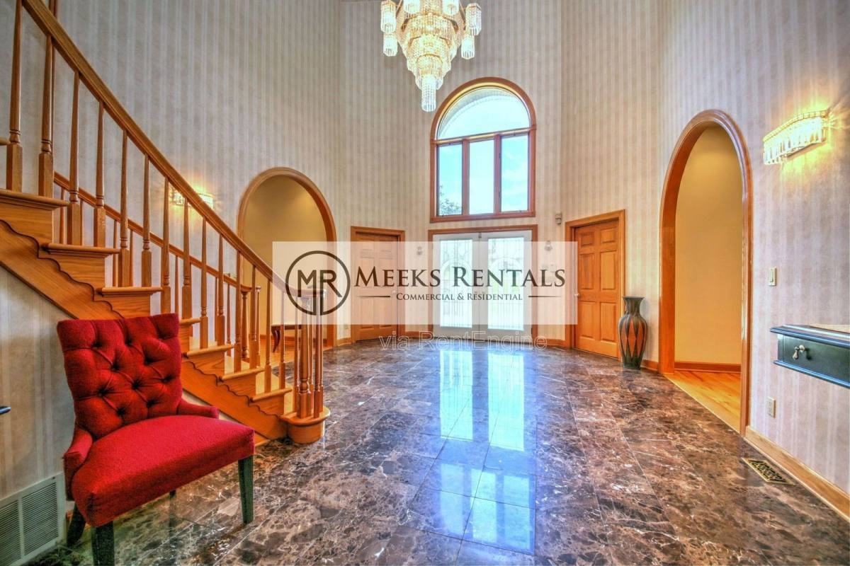 30 Bridlewood Rd - Photo 3 of 10