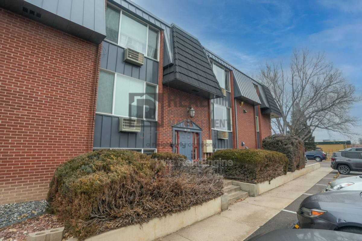 1001 Robertson St #B7 - Photo 2 of 10