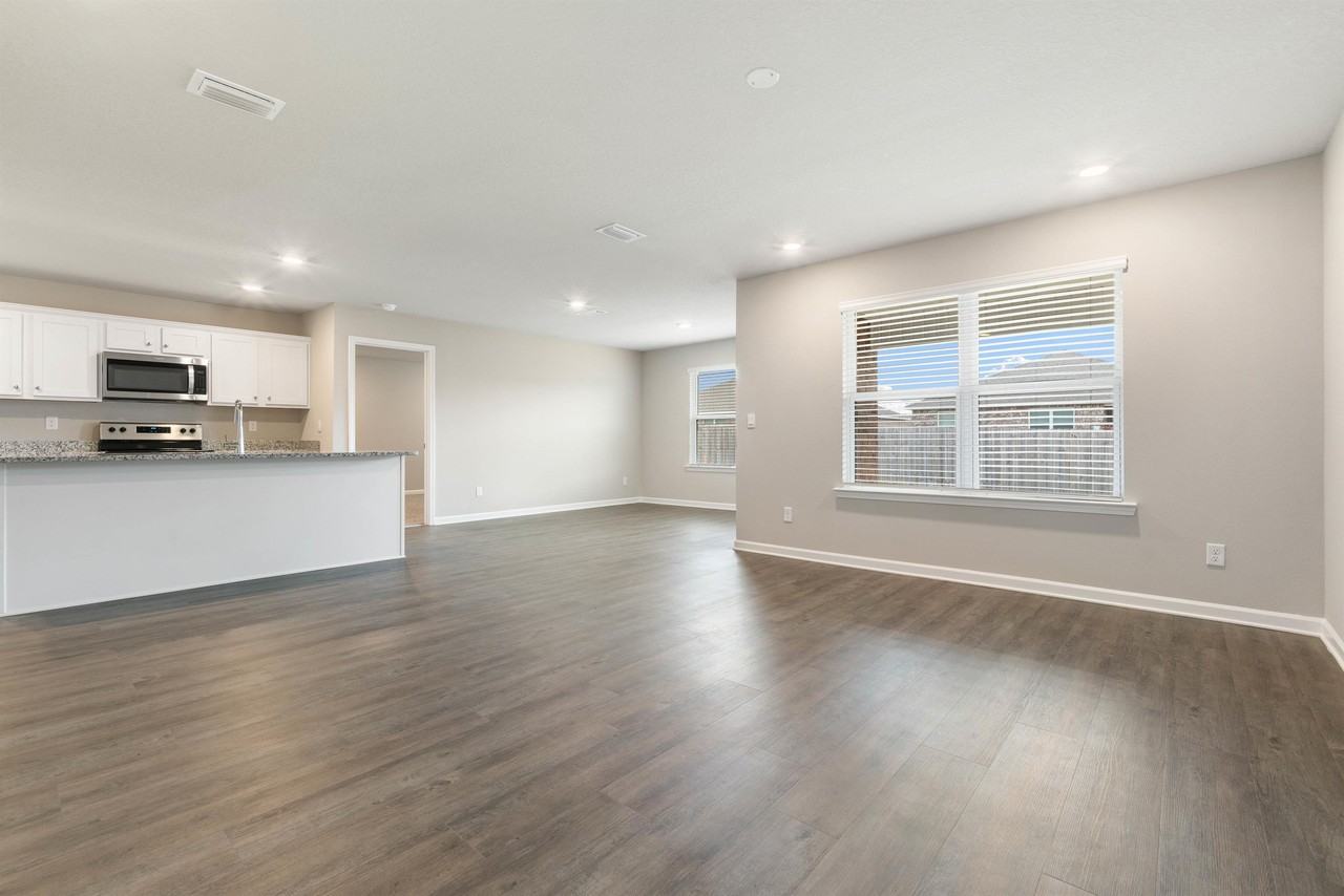 2535 Arbordale Loop - Photo 5 of 20