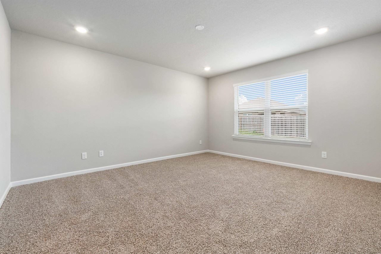 2535 Arbordale Loop - Photo 3 of 20