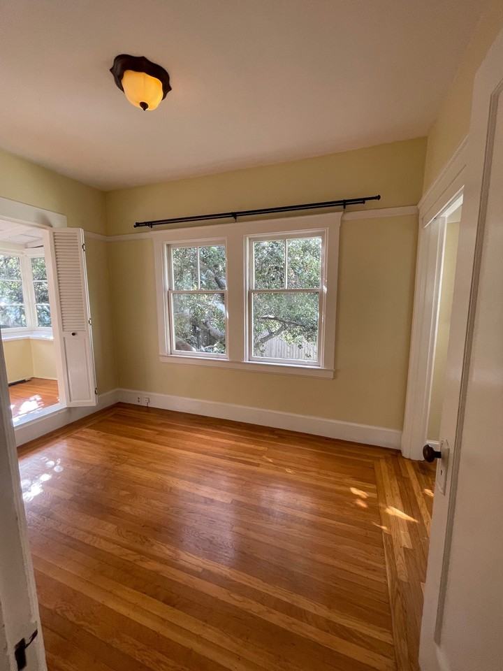 279 Lester Ave #2 - Photo 2 of 22