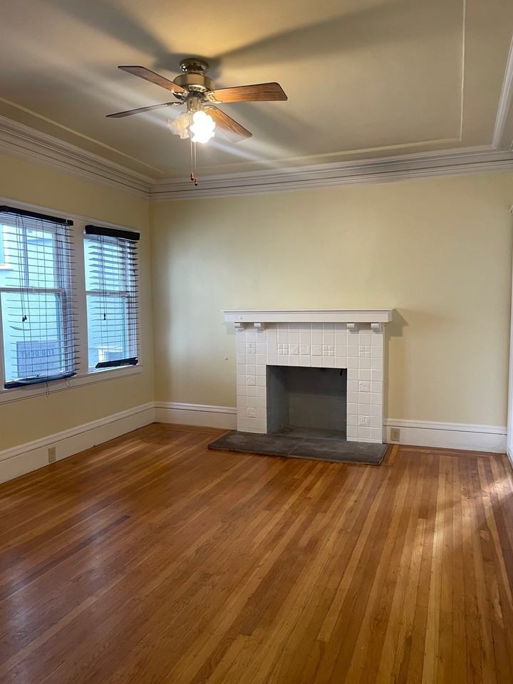 279 Lester Ave #2 - Photo 3 of 22