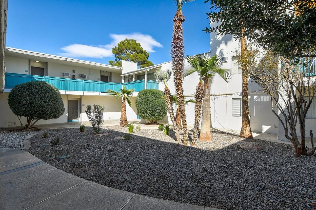 The Hendrix - Photo 4 of 50