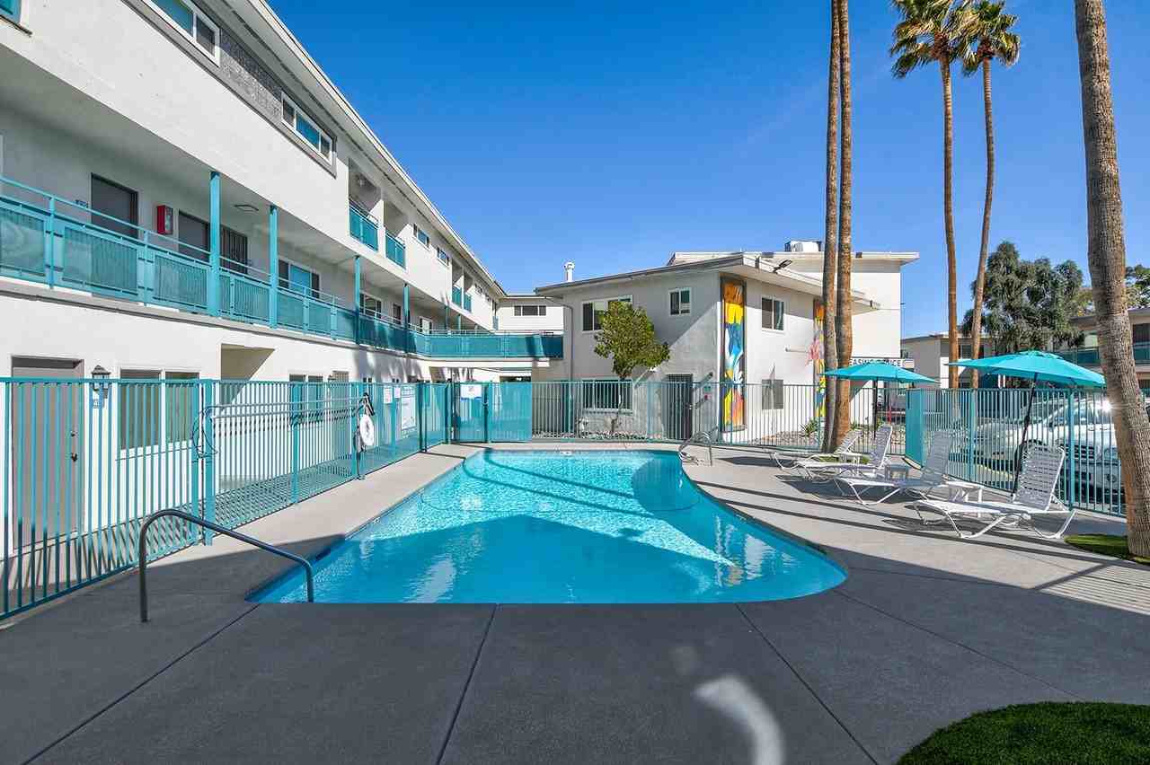 The Hendrix - Photo 5 of 50