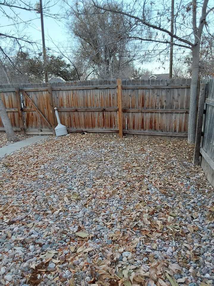 1431 11th St #1-2 - Photo 5 of 20