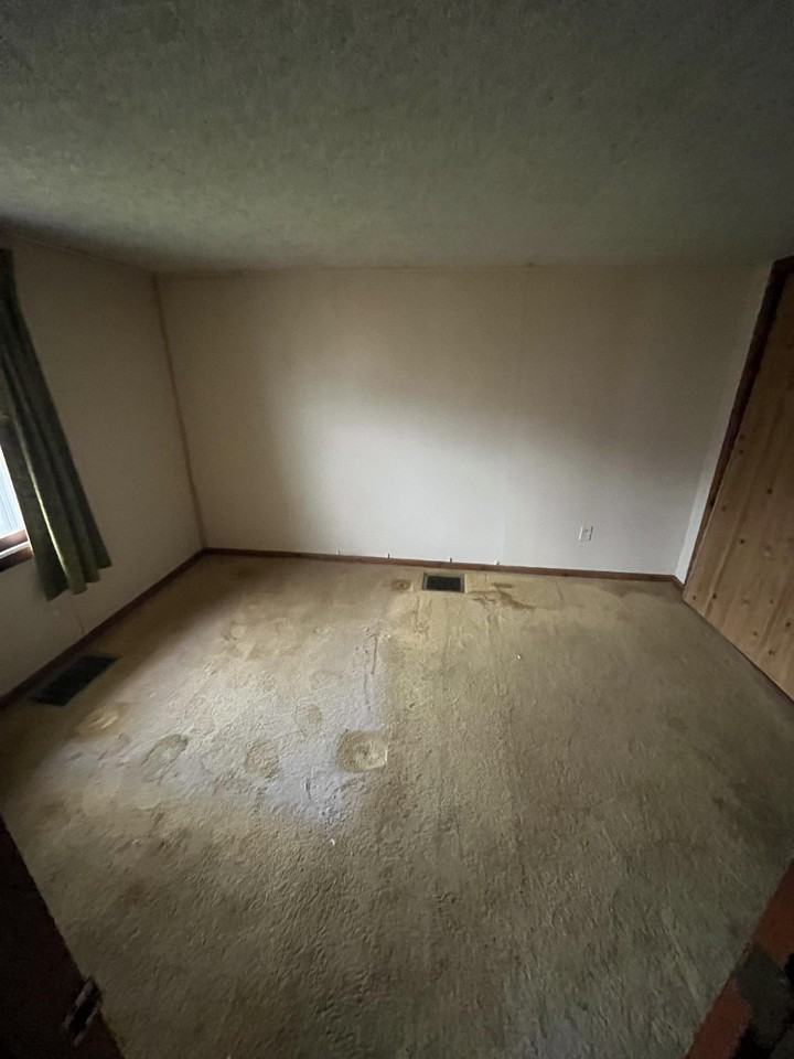 202 Saint Clair Ave Sw #R - Photo 3 of 16