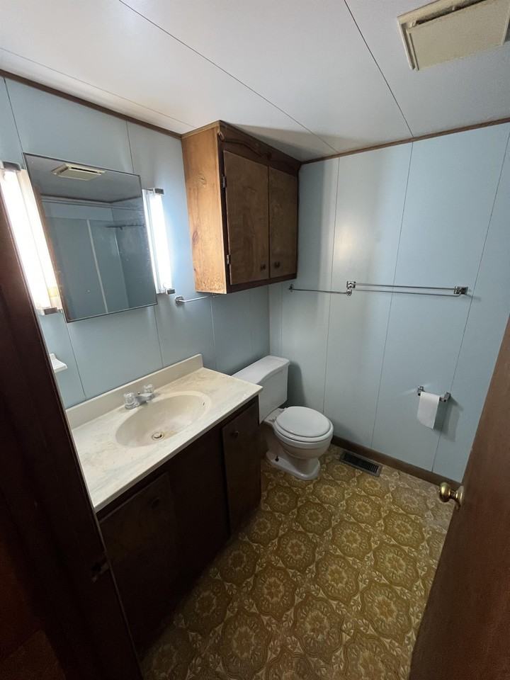 202 Saint Clair Ave Sw #R - Photo 7 of 16