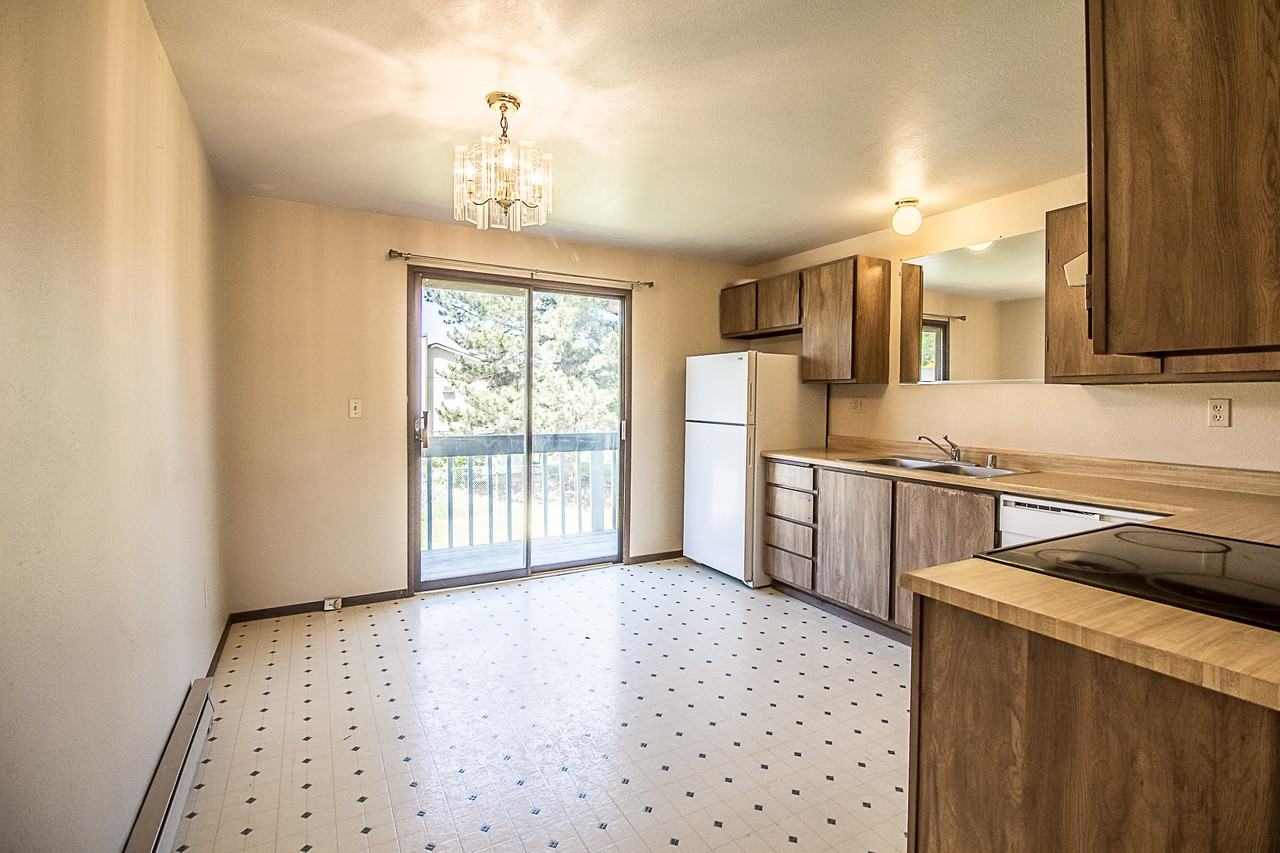 13111 E Alki Ave #1 - Photo 7 of 38