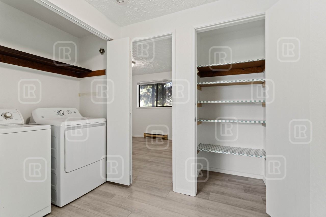 13111 E Alki Ave #1 - Photo 2 of 38