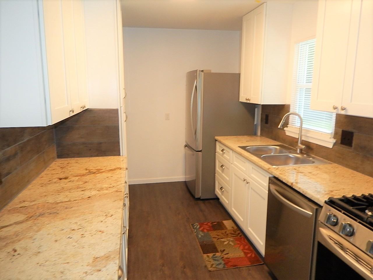 1016 Caspan St - Photo 2 of 27