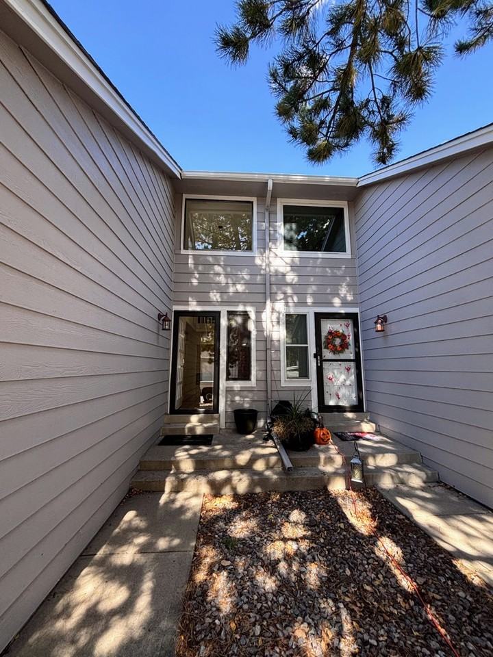 13933 E Oxford Pl - Photo 3 of 24