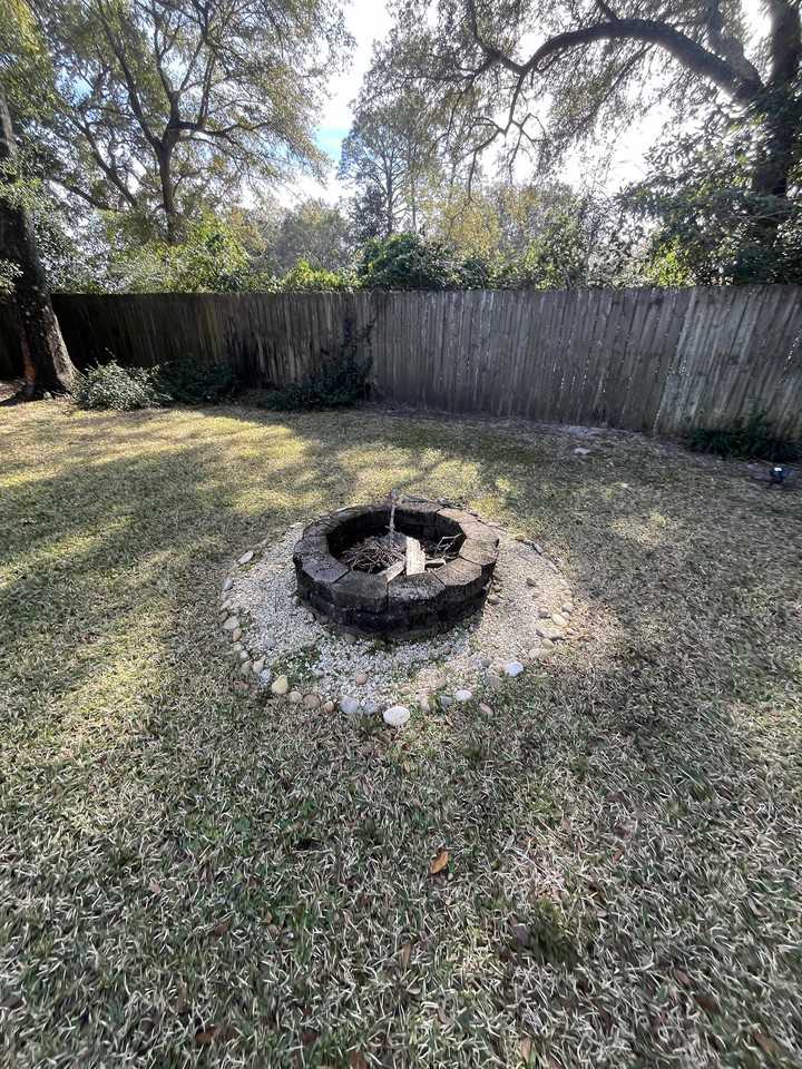 808 Pine Alley St - Photo 3 of 28