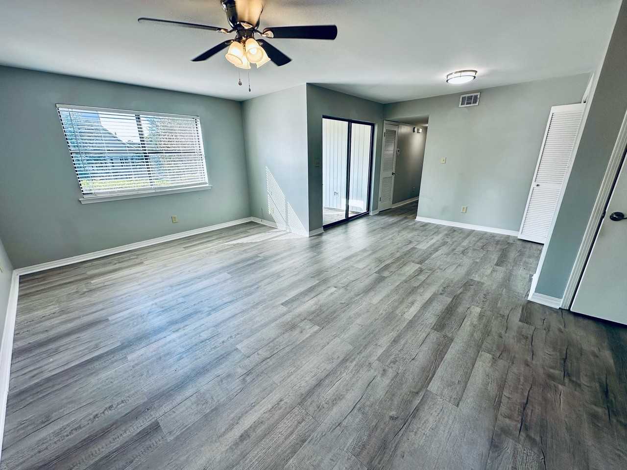 110 5th St #C102 - Photo 6 of 11