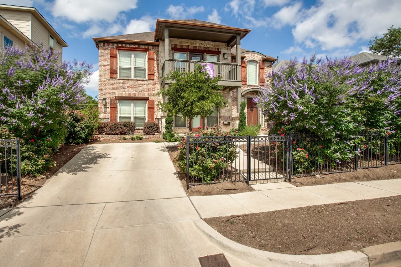2712 Merida Ave #2712 - Photo 5 of 20