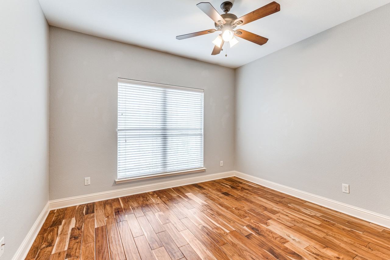 2712 Merida Ave #2712 - Photo 3 of 20